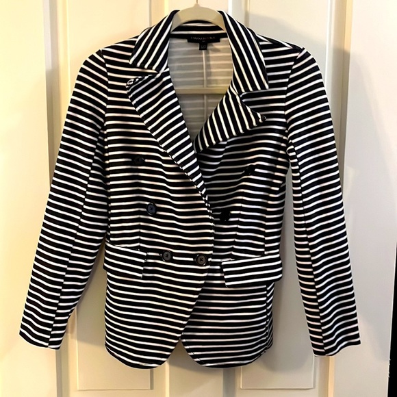 Banana Republic Pique Knit Preppy Blazer - Picture 2 of 6